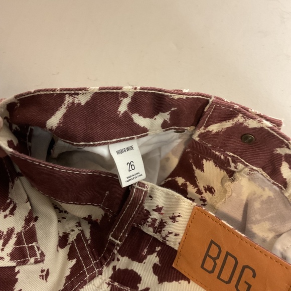 BDG Cow Print High Rise and Wide Leg Pants Size 26 - Picture 5 of 11